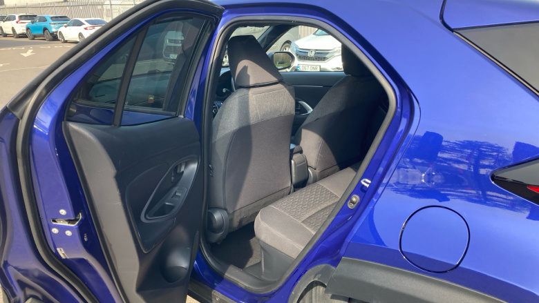 Toyota Yaris Cross 1.5 Hybrid Design 5dr CVT Hybrid Estate